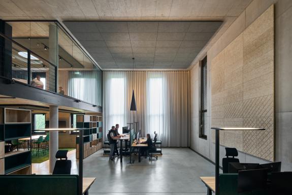 Büro Gesamtansicht